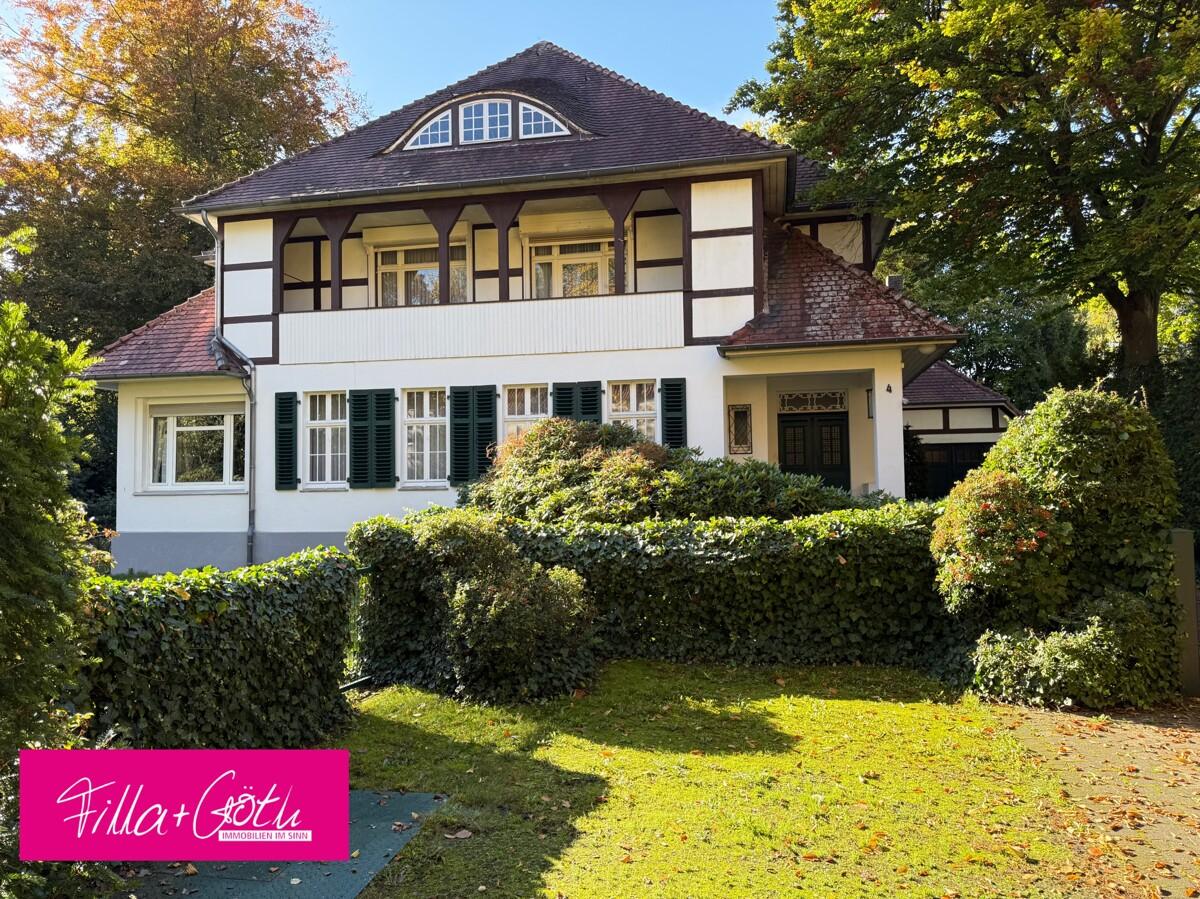 Historisch bedeutende Unternehmer-Villa – Exponierte Stadtpark-Lage mit beeindruckendem Parkgrundstück!
